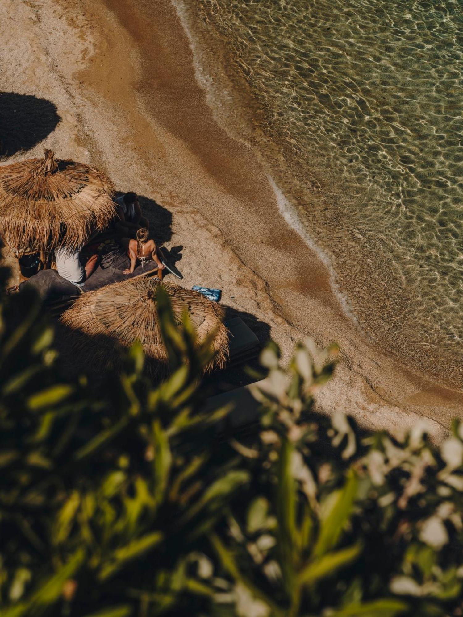 ホテル The Wild By Interni カラファティス エクステリア 写真
